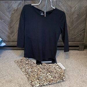 Chico's new cheetah Print so slimming jeans Pants paired with black ultimate tee